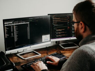 cybersecurity jobs in the UK with visa sponsorship for foreigners